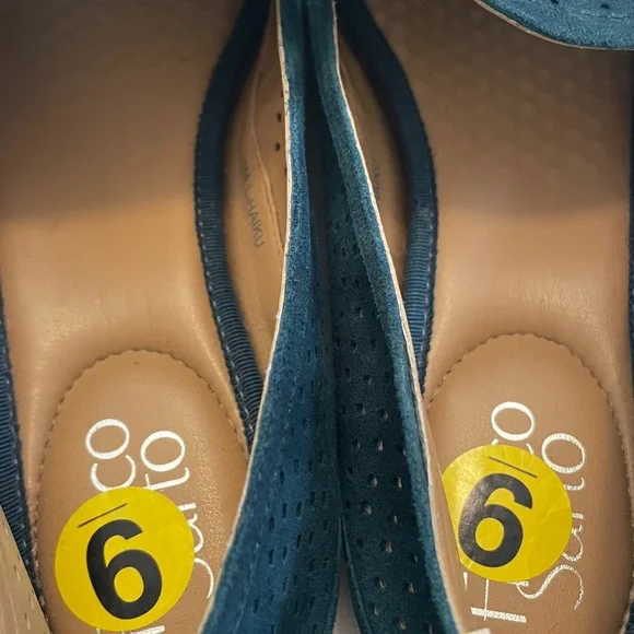 Franco Sarto Hadrea Suede Slip-on Loafer, Blue, size 9, NWT - Picture 7 of 10